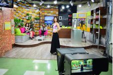 Desfile en TV pública como Escuela de Diseño de Moda invitada -EM-